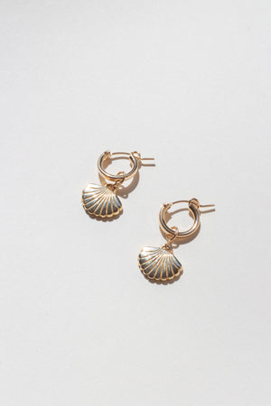Open image in slideshow, The Coquille Charm Earrings

