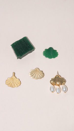 The Grande Coquille Earrings