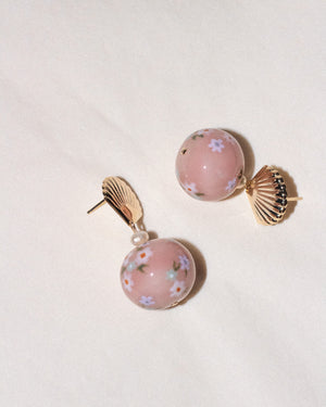 Open image in slideshow, The Bauble Earrings in Ditsy Floral
